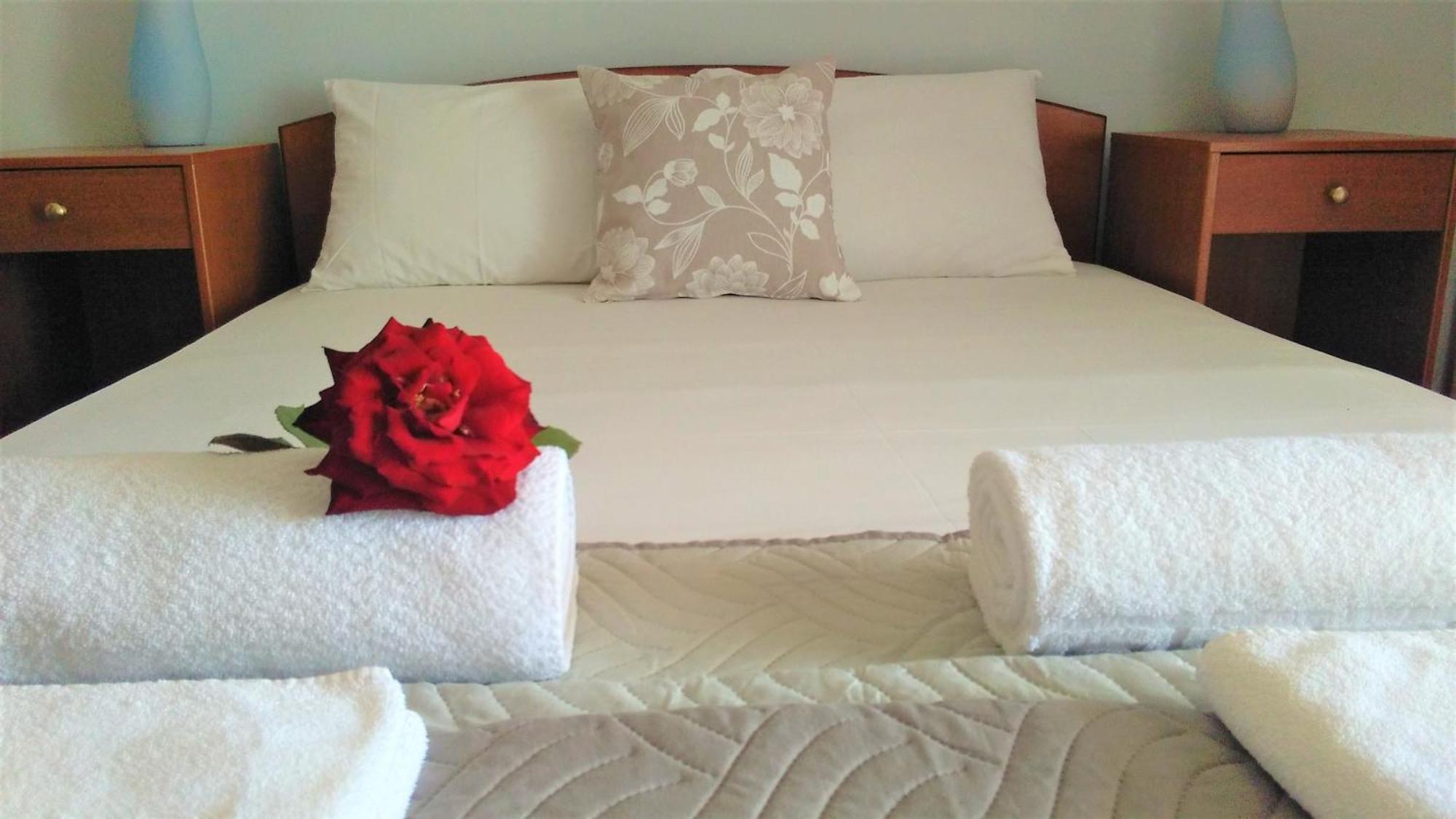 Irini Seaside Studios Nikiana Room photo