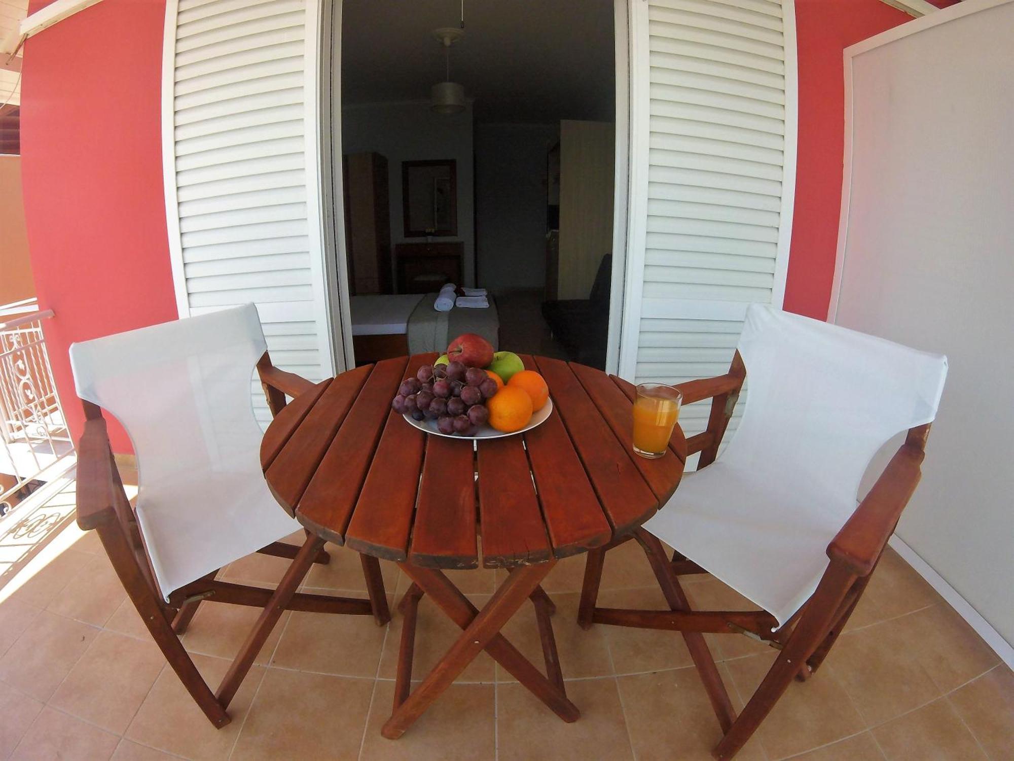 Irini Seaside Studios Nikiana Room photo